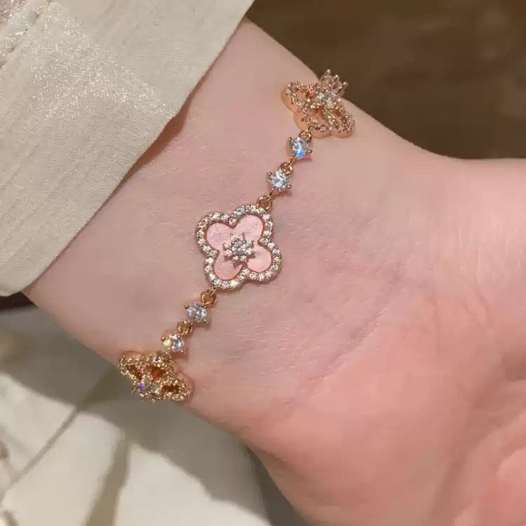 Sakura Cleef Bracelet