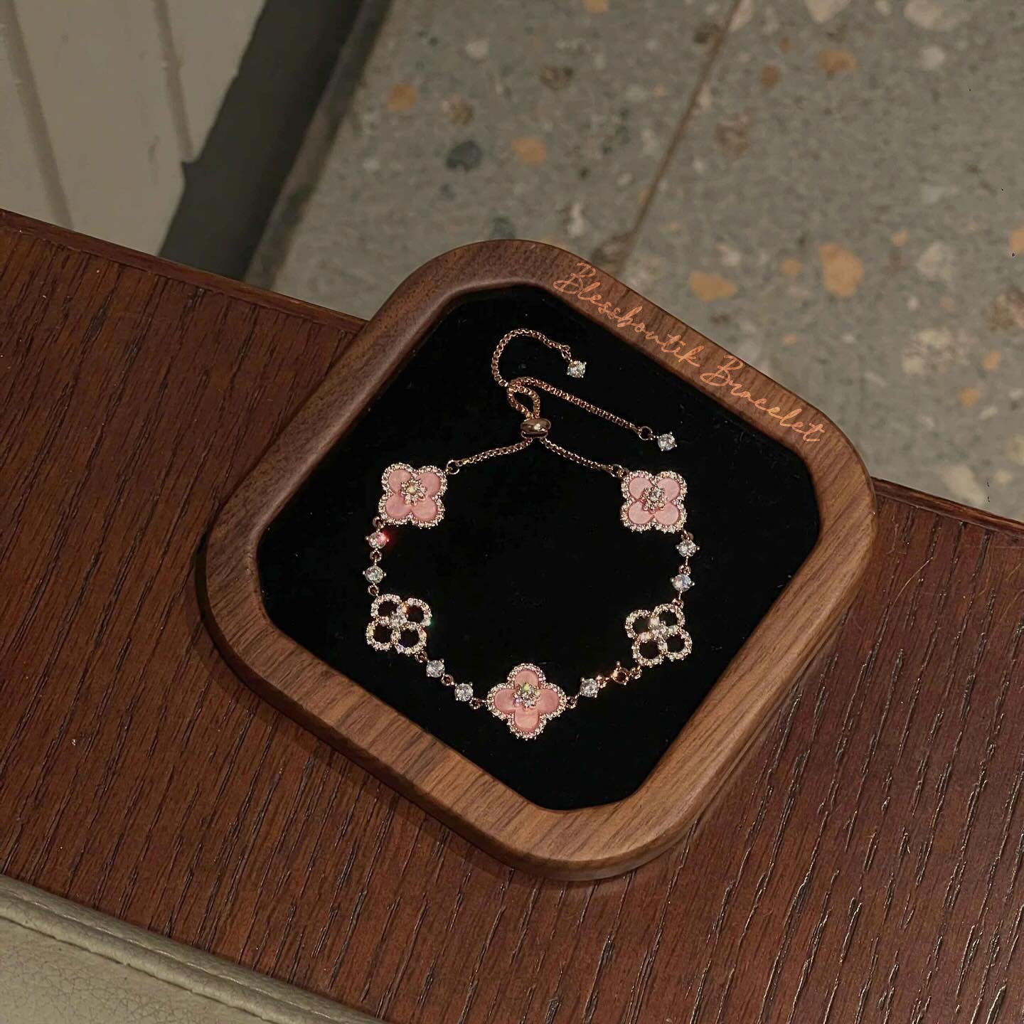 Sakura Cleef Bracelet