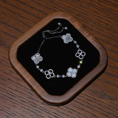 Sakura Cleef Bracelet